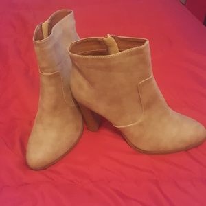 Ankle boots
